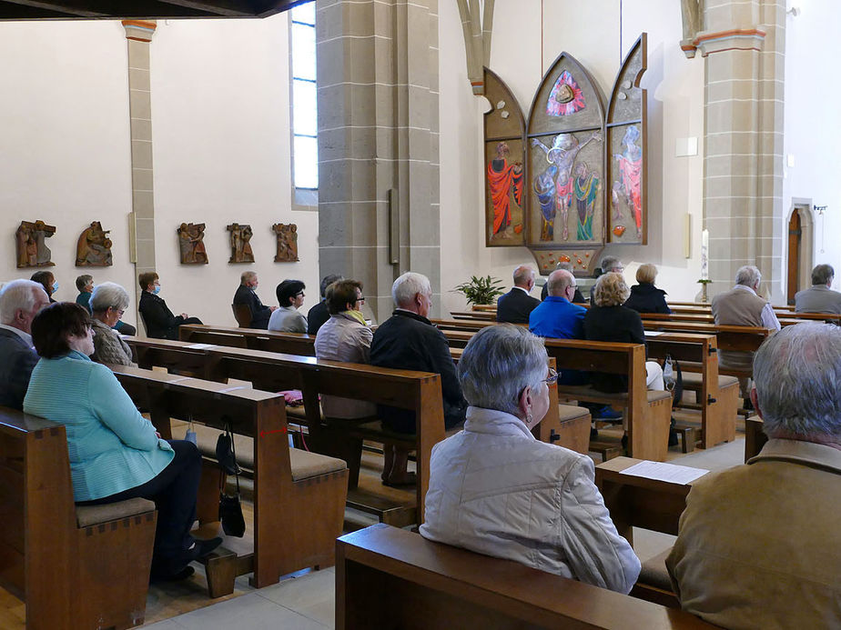 Pfingsten in der renovierten Stadtpfarrkirche St. Crescentius (Foto: Karl-Franz Thiede)